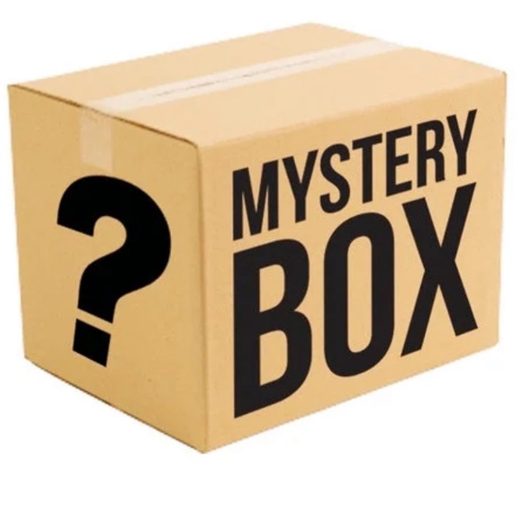 Mystery Box of Girls Clothes! 10-15 items per box! - Picture 2 of 2